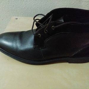 **Used**Mens Stacy Adams 10.5. Leather shoe